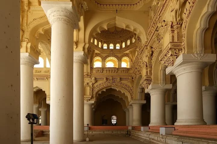 Explore magnificent temples situated above hills, structures designed — photo 3