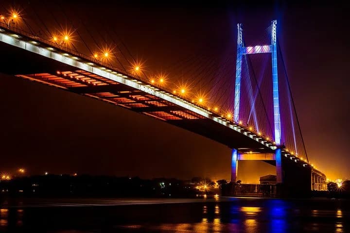 Kolkata is a beautiful city during the day, yet it is even more beauti