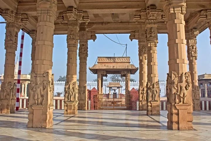 Discover the best of places where Lord Krishna lived, these places wil — photo 6