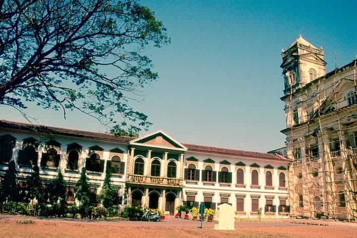 Experience the majestic churches of old Goa, sometimes referred to as — photo 4