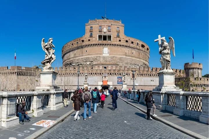 Castel Sant'Angelo Skip-the-Line Entry Ticket in Rome — photo 1