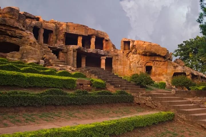 Explore the historical trails of a city and experience secrets in its — photo 3