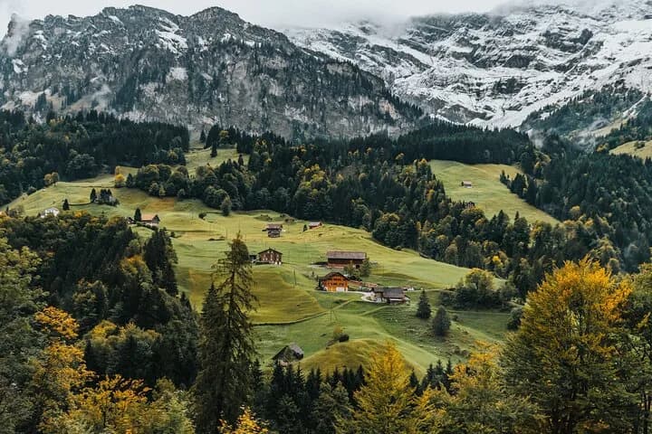 Daytrip to Grindelwald, Lauterbrunnen & Interlaken — photo 5