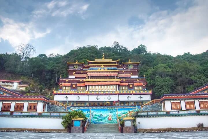 Walk through Gangtok’s old town and experience the city like a local. — photo 3