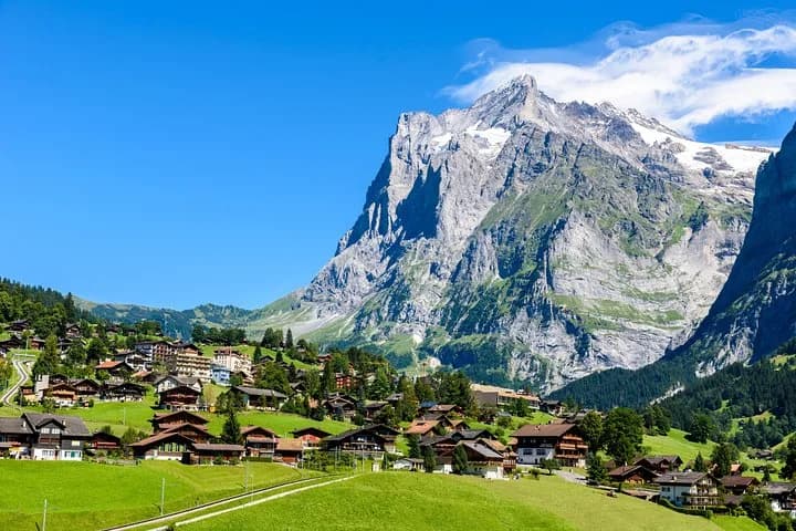 Daytrip to Grindelwald, Lauterbrunnen & Interlaken