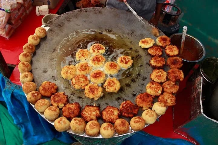 Enjoy Jhansi, the touristic paradise and for centuries it is known for