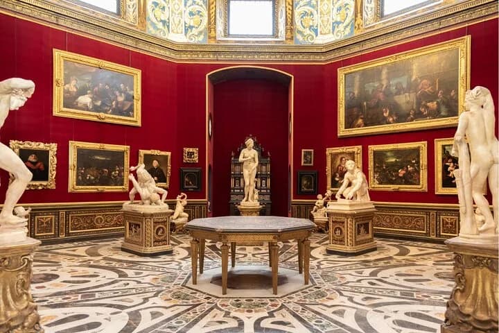 Timed Entrance to Uffizi Gallery with Digital Audio in Florence — photo 1