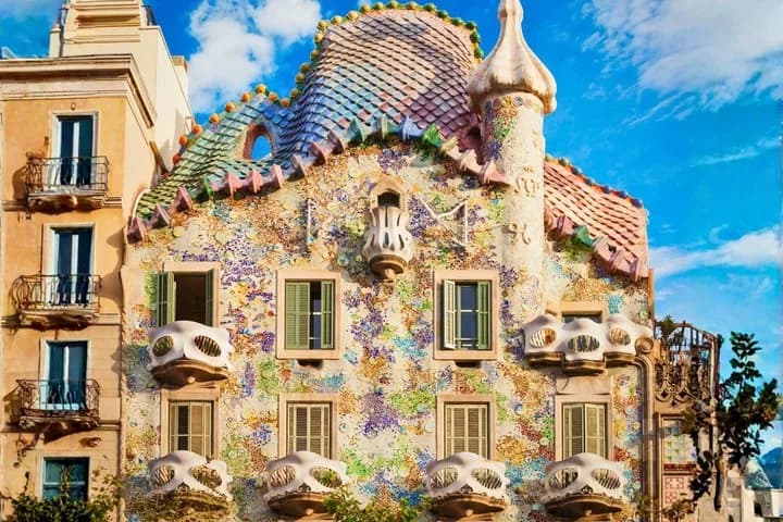 Casa Batlló Ticket with Private Residence, Rooftop and AR Guide — photo 10