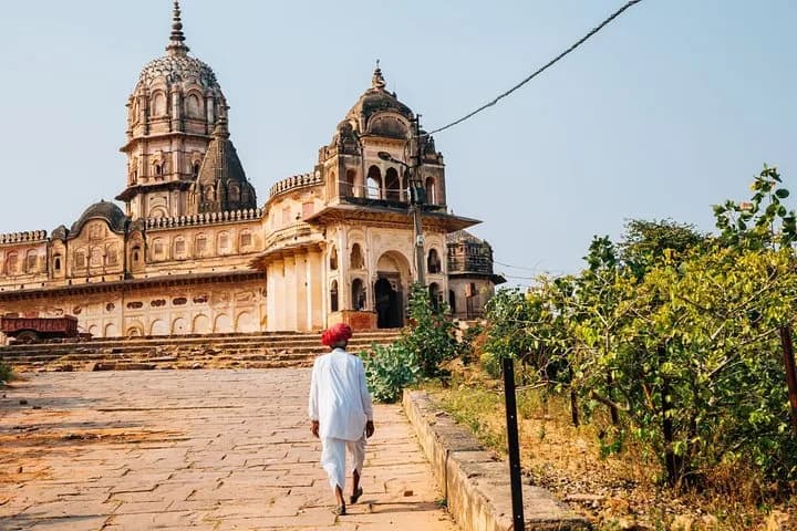 Ready your cameras to capture the hues of the Orchha; it’s winding str — photo 5