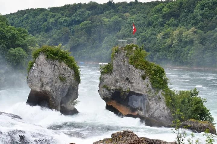 Day Trip to Rhine Falls & Stein am Rhein with a local from Zurich — photo 1
