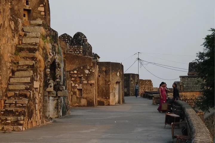 Experience authentic Jhansi on this amazing walking tour of the old to — photo 4