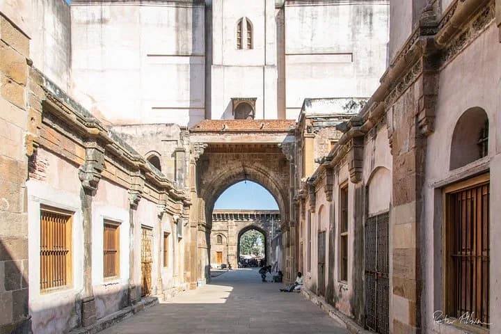 Discover the beautiful sights which are great example of architectural — photo 4
