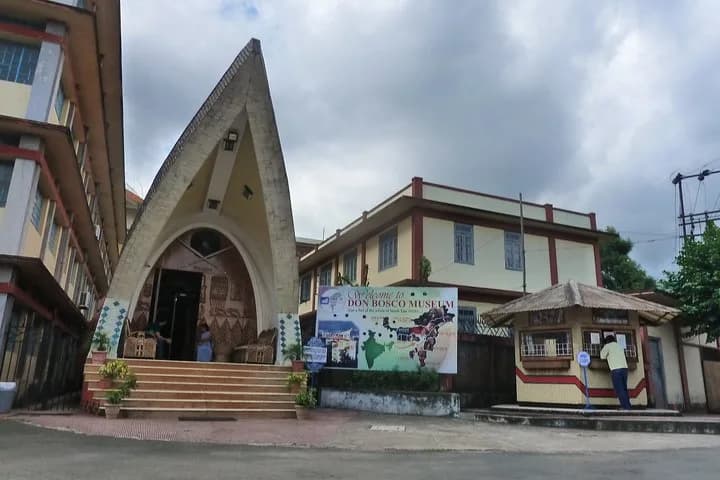 Discover all the beautiful and famous sites of Shillong and taste loca — photo 3