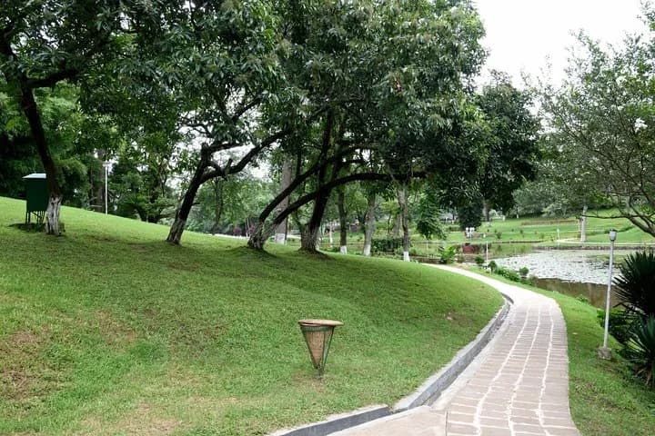 Explore the nature trails of a city and experience secrets in its kitt — photo 5