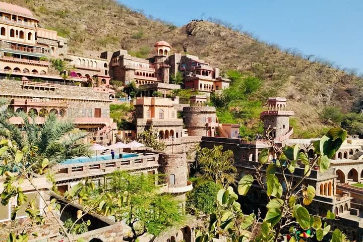 Enjoy breathtaking views of various stunning locations in Jaipur durin — photo 9