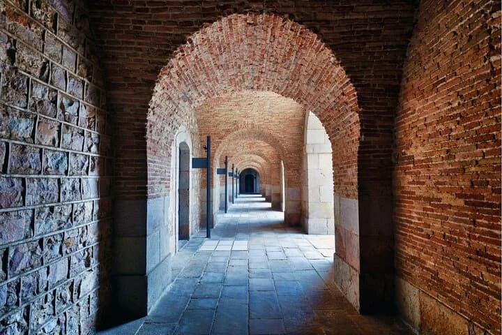 Reserved Entrance to Montjuic Castle Barcelona with Cable Car — photo 5