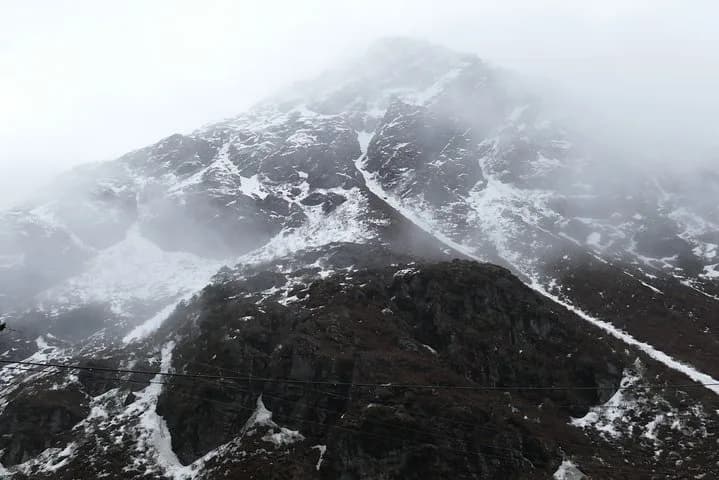 Visit Tsomgo Lake and Nathula Pass on a carefully planned 10-hour priv — photo 5