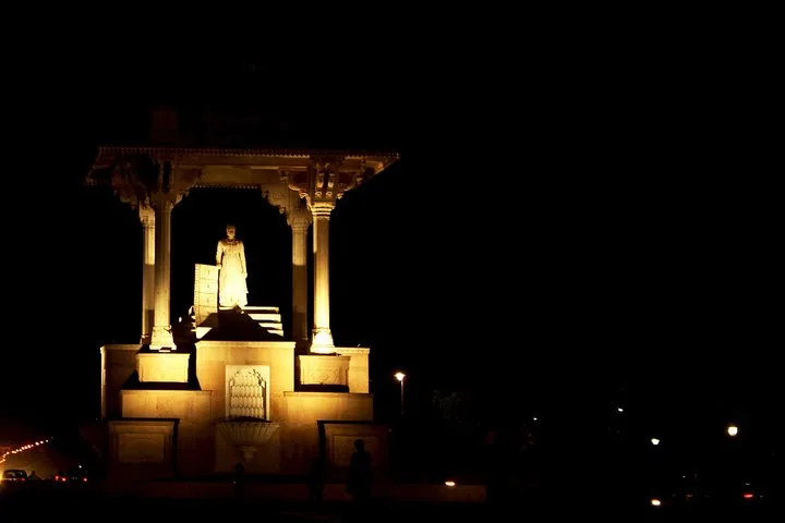 While Jaipur is a stunning city during the day, the nighttime hours ar — photo 3