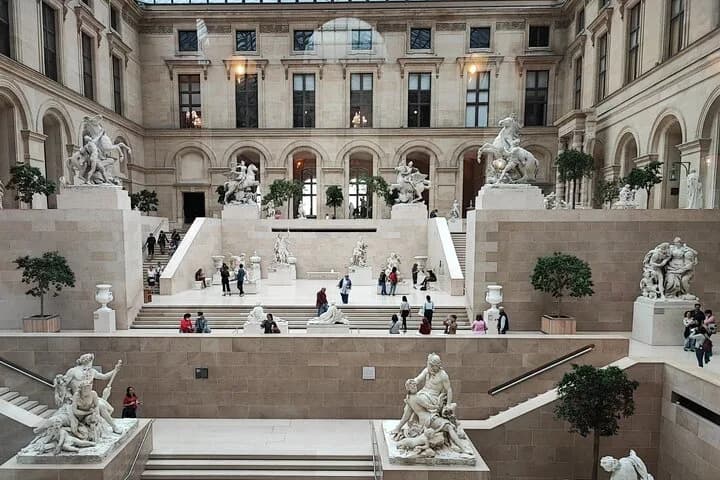 Paris Sightseeing Tour by Bus with Orsay Museum Admission Ticket — photo 3