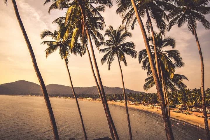 Explore Old Goa, whose architecture is mainly of Portuguese or Italian — photo 4