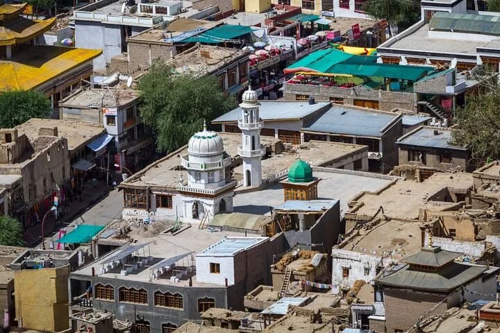 Experience authentic Leh on this amazing walking tour of the old town — photo 4