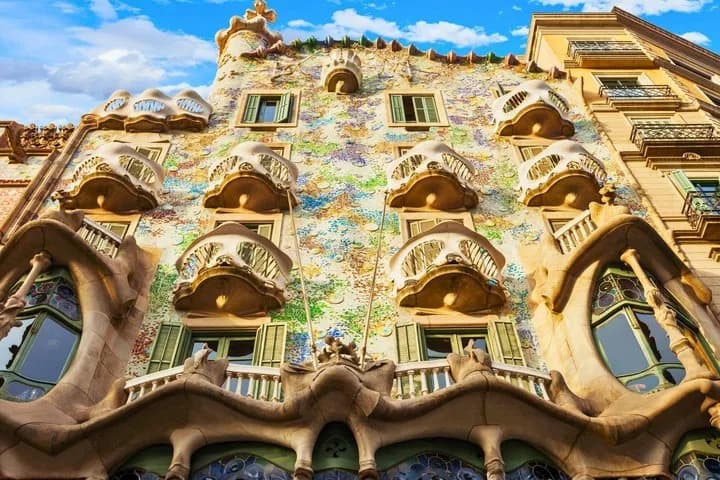 Casa Batlló Ticket with Private Residence, Rooftop and AR Guide — photo 3