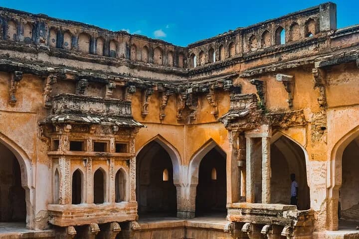 Enjoy local cuisine and see all of Hampi's stunning and well-known sit — photo 7