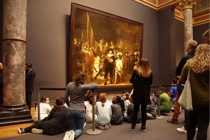 Amsterdam Private Tour with Rijksmuseum Entrance and Canal Cruise — photo 3