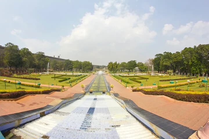 Experience all the stunning and well-known locations in Mysore and sam — photo 4