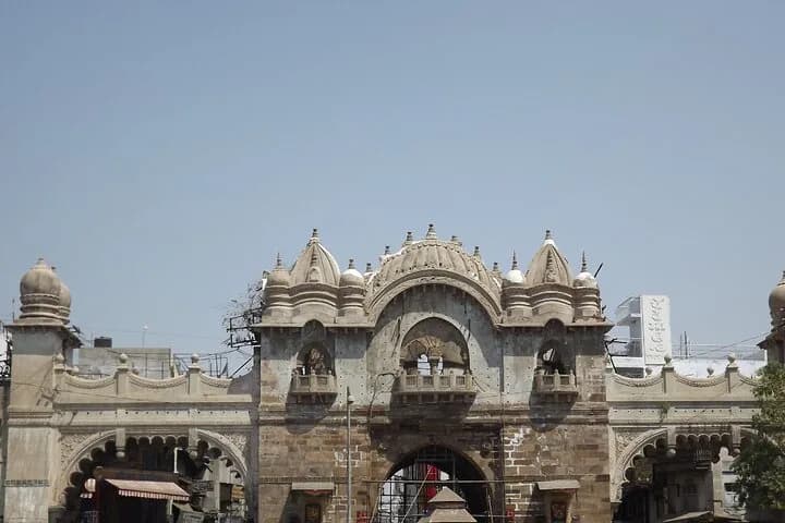 Discover all the beautiful and famous sites of Vadodara, including Mys — photo 5