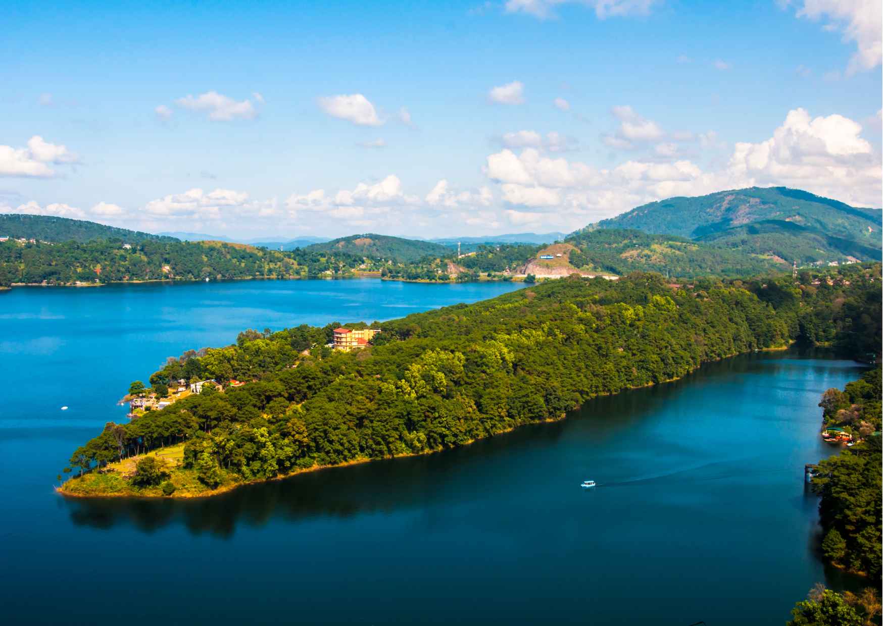 Discover all the beautiful and famous sites of Shillong and taste loca — photo 7