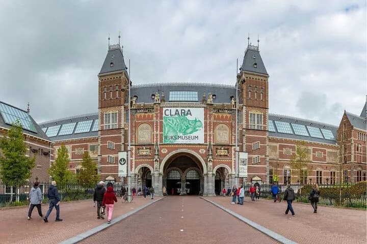 Amsterdam Private Tour with Rijksmuseum Entrance and Canal Cruise — photo 1