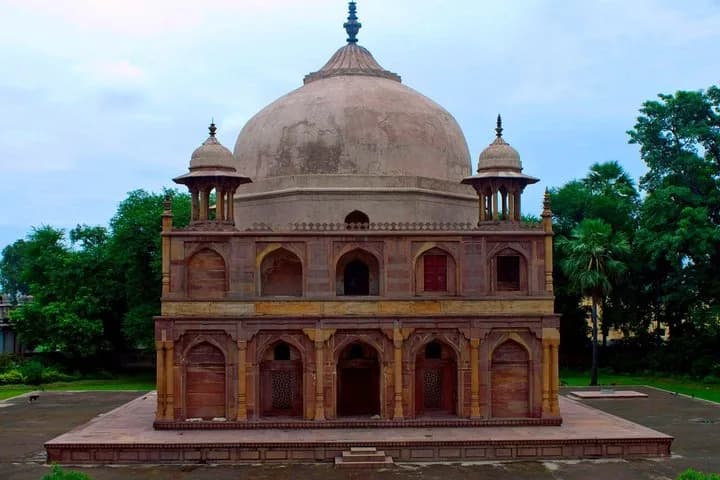 Best of Prayagraj (Guided Halfday Sightseeing Tour by Car) — photo 5