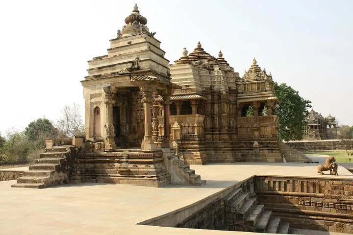 Experience authentic Khajuraho on this amazing walking tour of the old — photo 3