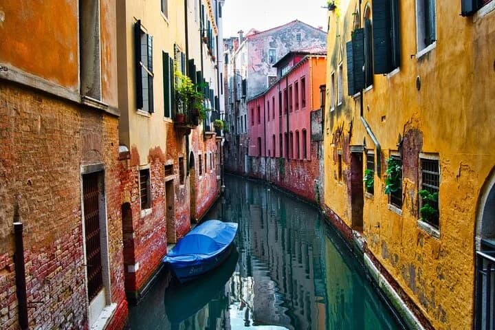 Private Day Trip to Murano and Burano islands from Venice with a local — photo 3
