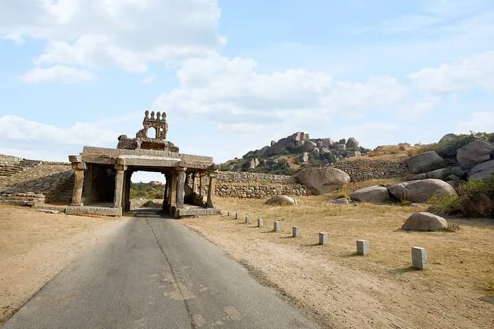 Join us for this fantastic walking tour of the ancient town and experi — photo 6