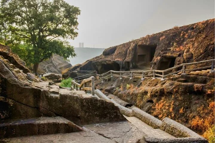 Mumbai: Private Tour to Kanheri Caves with Entrance Ticket — photo 6