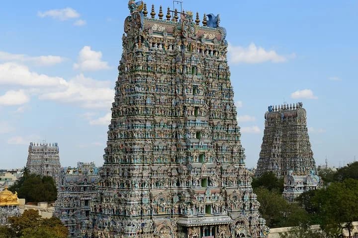 Experience Madurai's top attractions and local cuisine during this ama — photo 1
