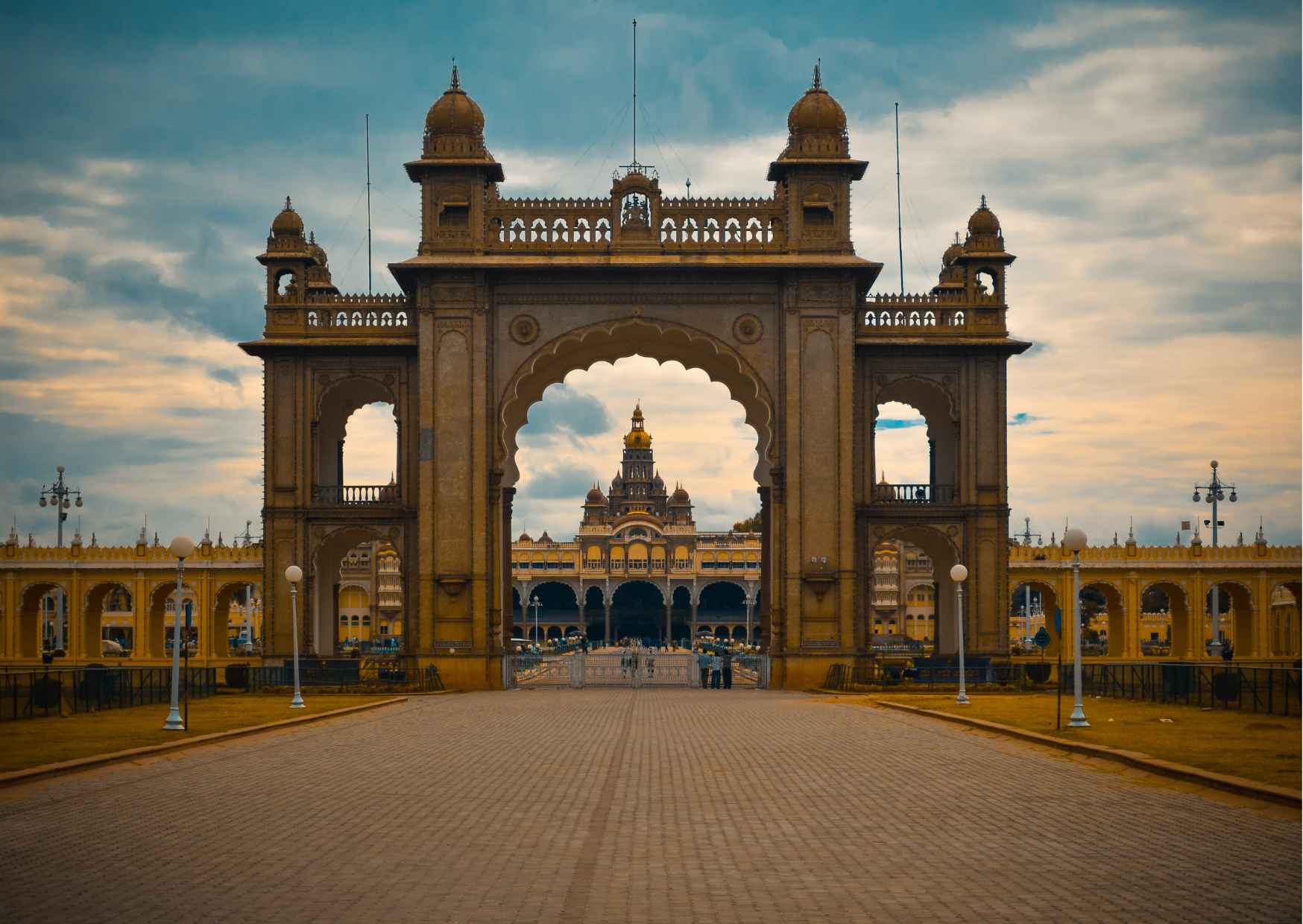 Experience all the stunning and well-known locations in Mysore and sam — photo 7