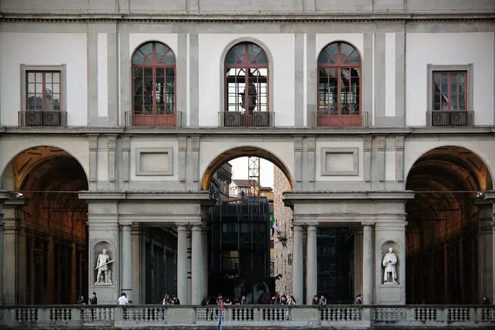 Timed Entrance to Uffizi Gallery with Digital Audio in Florence — photo 9
