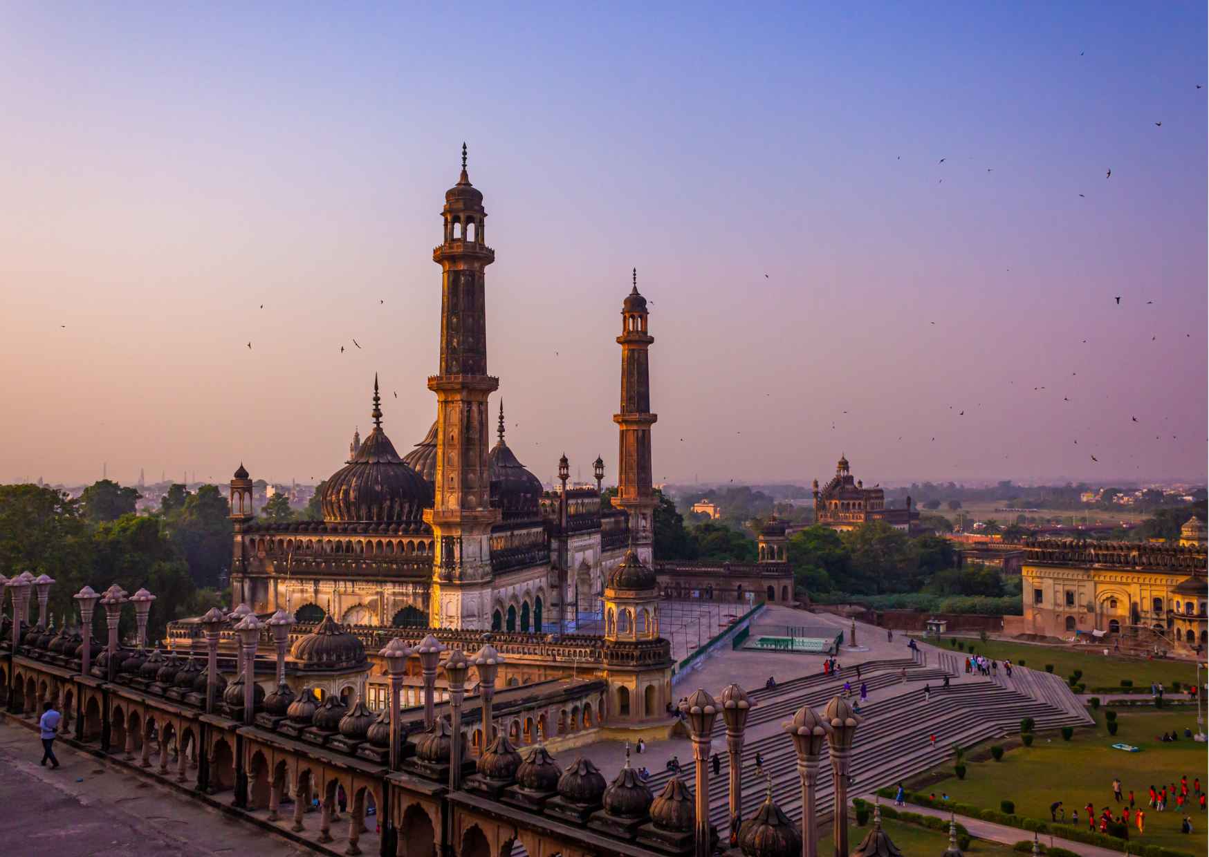 Experience authentic Lucknow on this amazing walking tour of the old t — photo 8