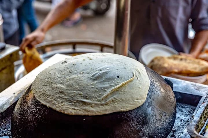 Lucknow is tourist paradise and for centuries it is known for its rich — photo 2