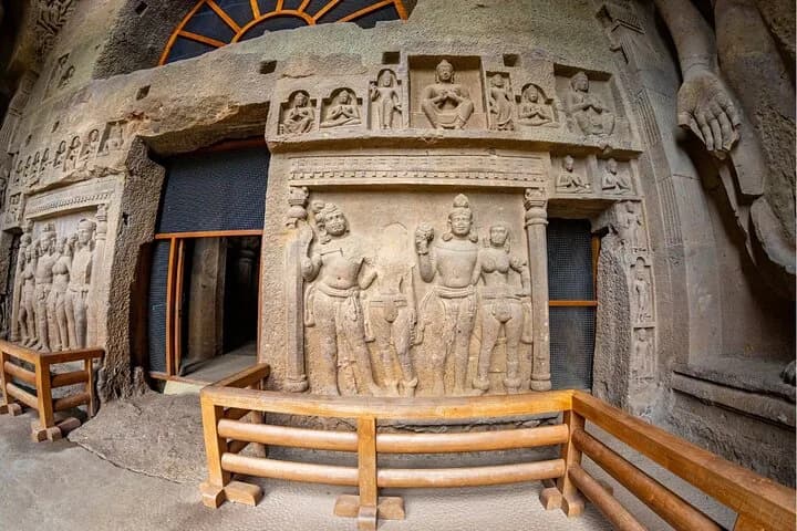 Mumbai: Private Tour to Kanheri Caves with Entrance Ticket — second photo