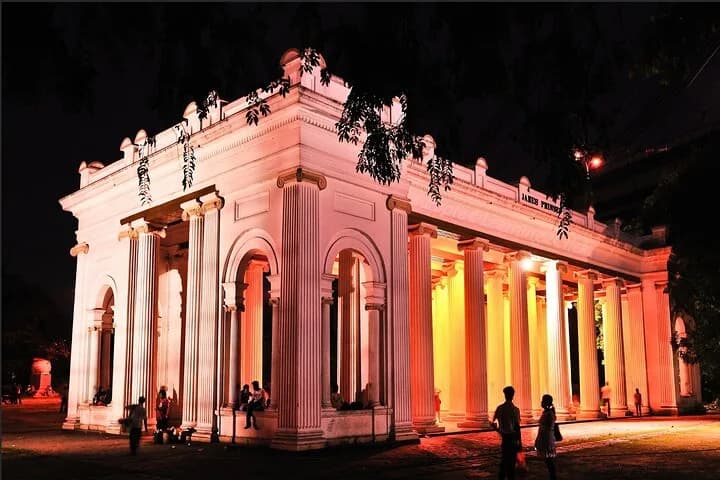 Kolkata is a beautiful city during the day, yet it is even more beauti — second photo