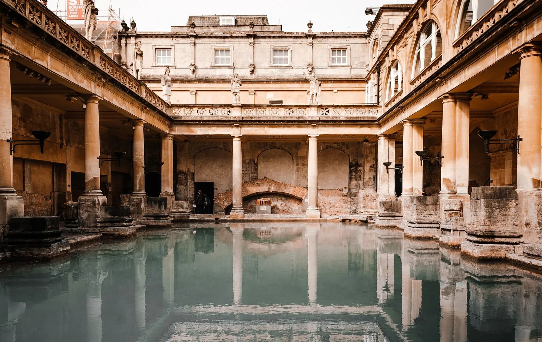 Bath — The Roman Baths and Bath Abbey