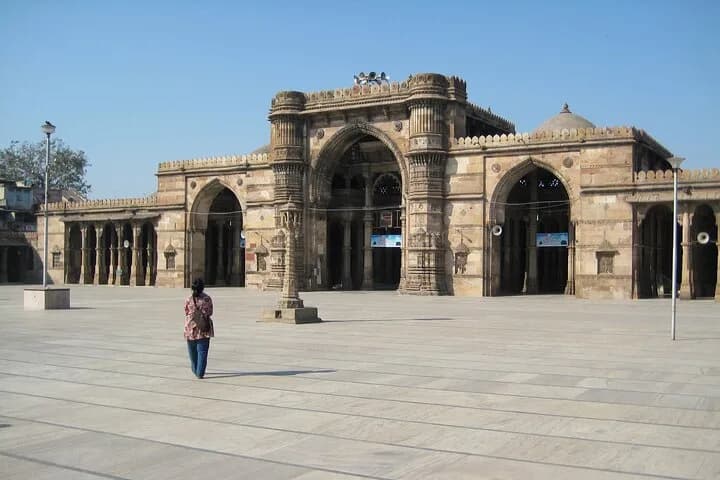 Heritage & Cultural Walk of Ahmedabad (2 Hours Guided Walking Tour) — second photo