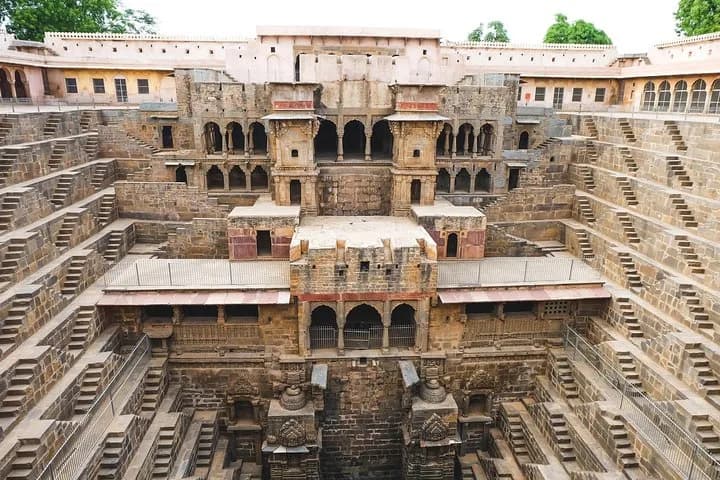 Day Trip to Abhaneri and Haunted Bhangarh (Guided Sightseeing Tour by Car) — second photo