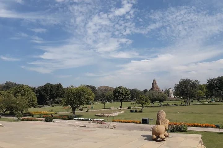 Walk through the time in Hampi (2 Hours Guided Walking Tour) — second photo