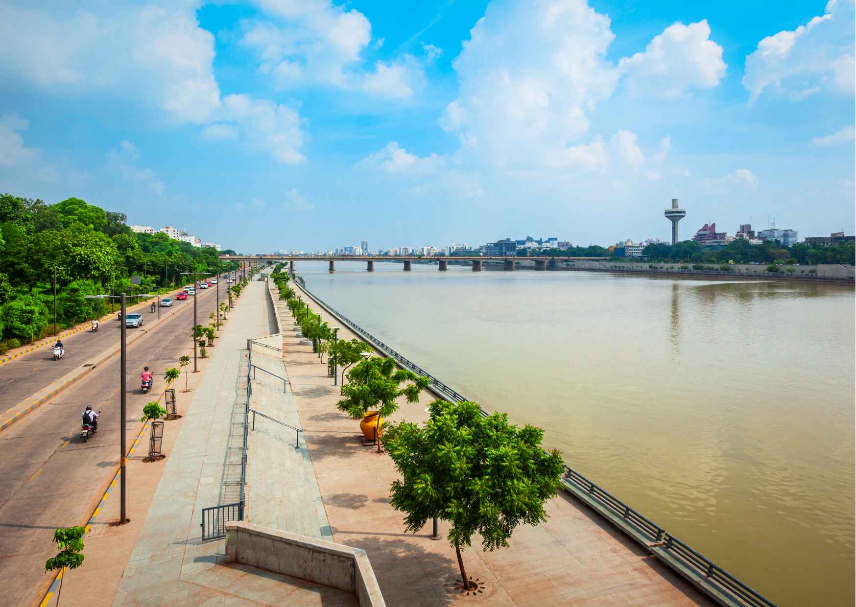 Explore all of Ahmedabad's stunning and popular sights which still ref — photo 8
