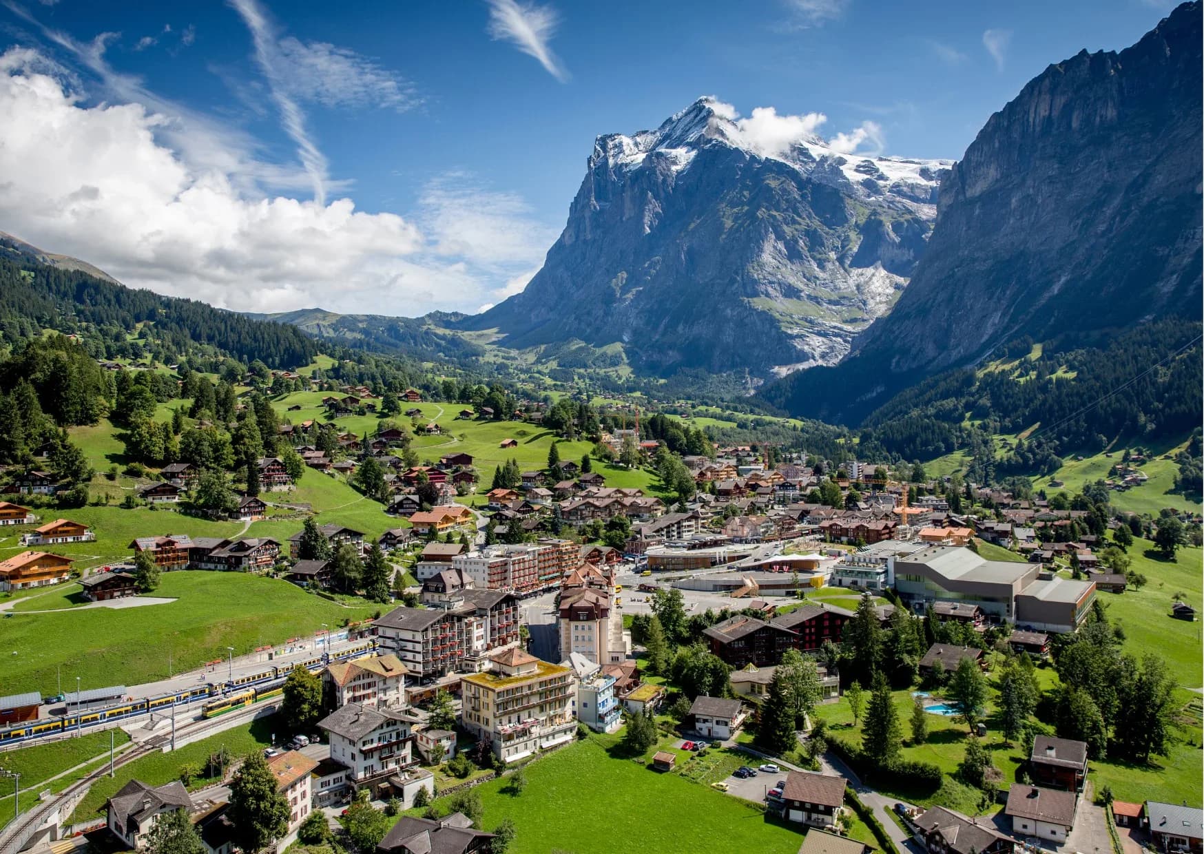 Daytrip to Grindelwald, Lauterbrunnen & Interlaken
